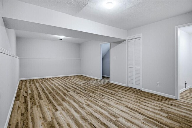 Building Photo - 1600 Sugar Plum Dr SW