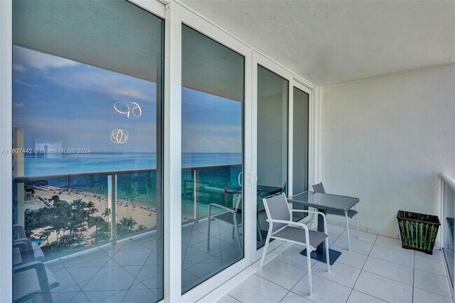 Building Photo - 3725 S Ocean Dr