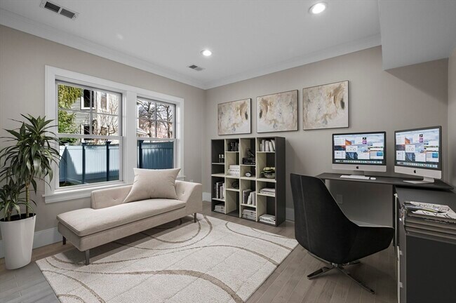 Building Photo - 799 Heath St