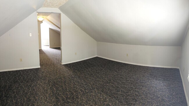 Building Photo - 11301 Florian Ave