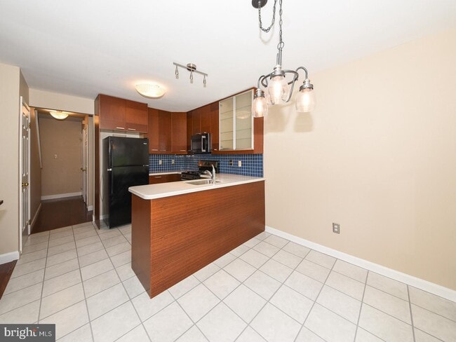 Building Photo - 252 Copper Beech Dr