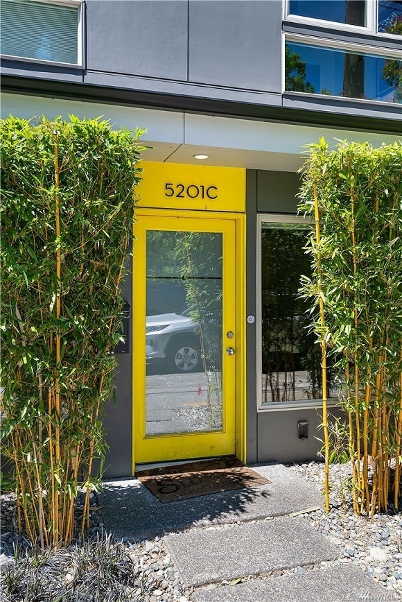 Building Photo - 5201 Phinney Ave N