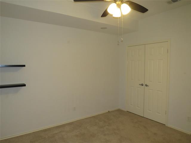 Building Photo - 2308 Crestmeadow St