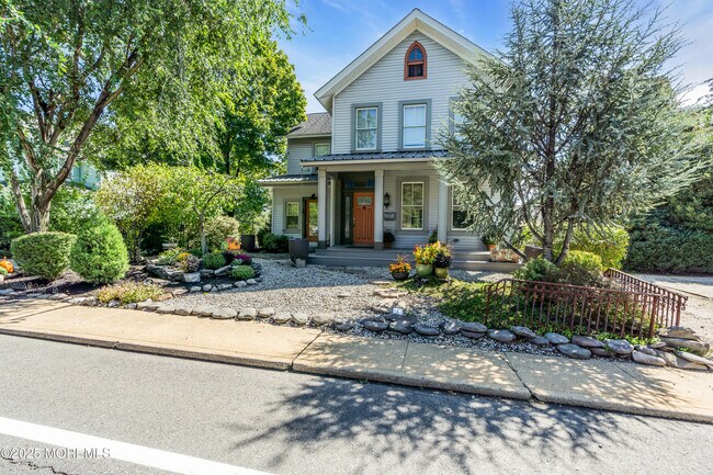 Building Photo - 146 Rumson Rd