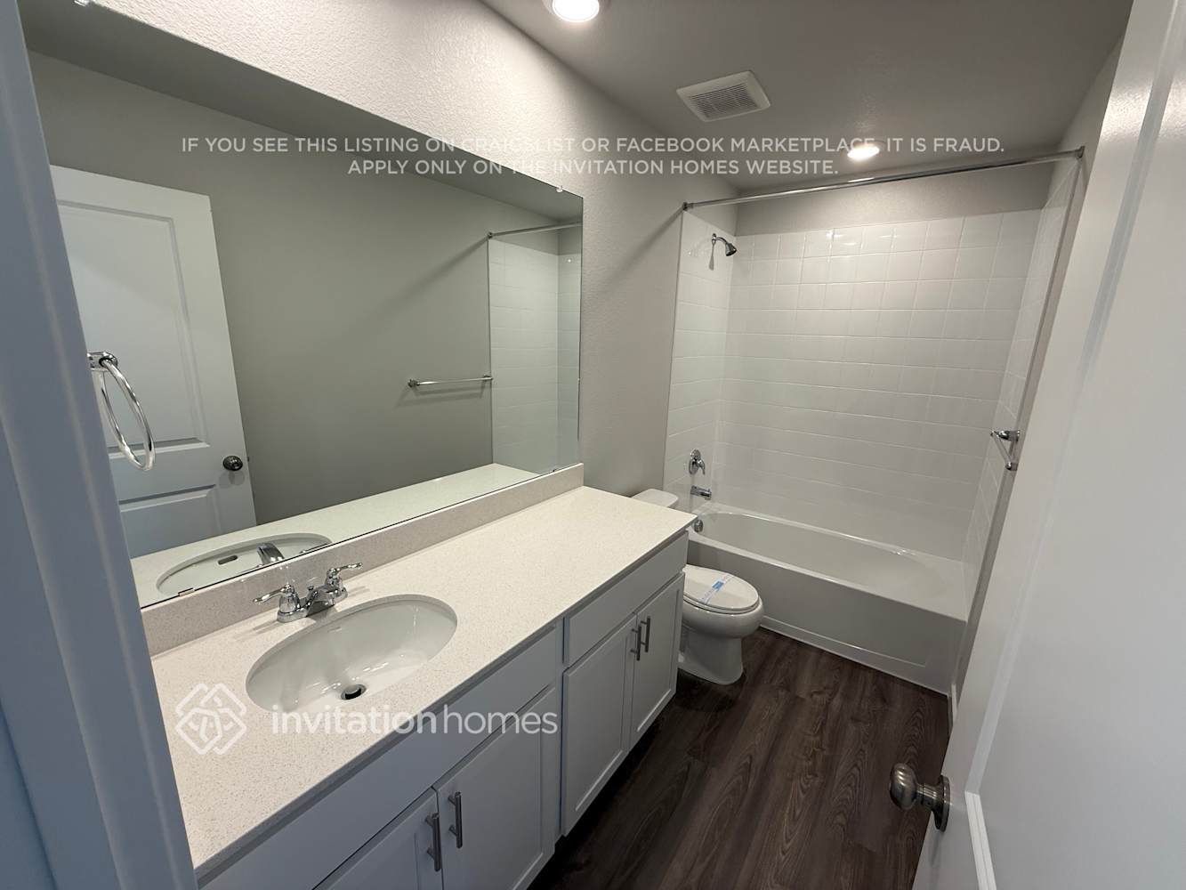 Building Photo - 4418 Trader St