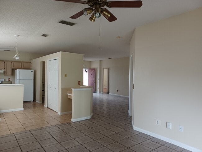 Building Photo - 464 Short Pine Cir