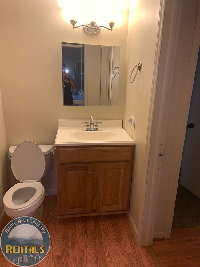 Building Photo - 2/1 in Sugar Grove; Quiet Area! Just Minutes to Boone! Available Now!