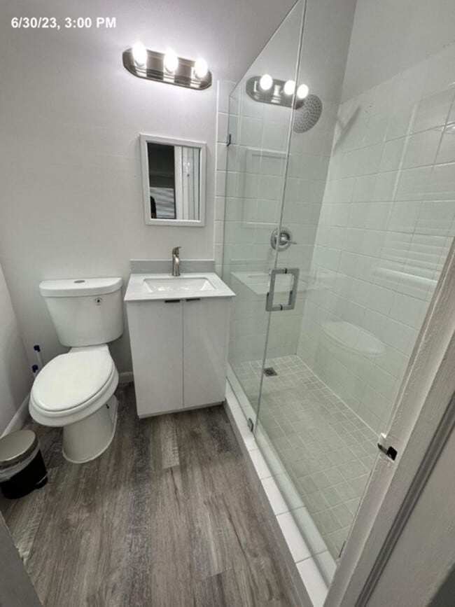 Building Photo - 1111 SW 37th Ave