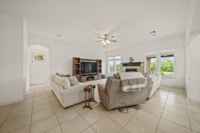 Building Photo - 7413 Woodward Springs Dr