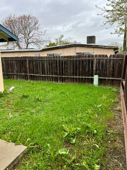 Building Photo - 6522 Maywood Ln