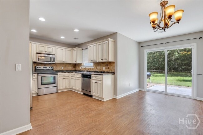 Building Photo - 205 Abigail Cir