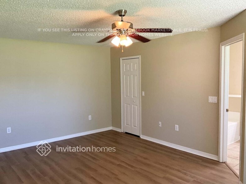 Building Photo - 2314 Umbrella Tree Dr