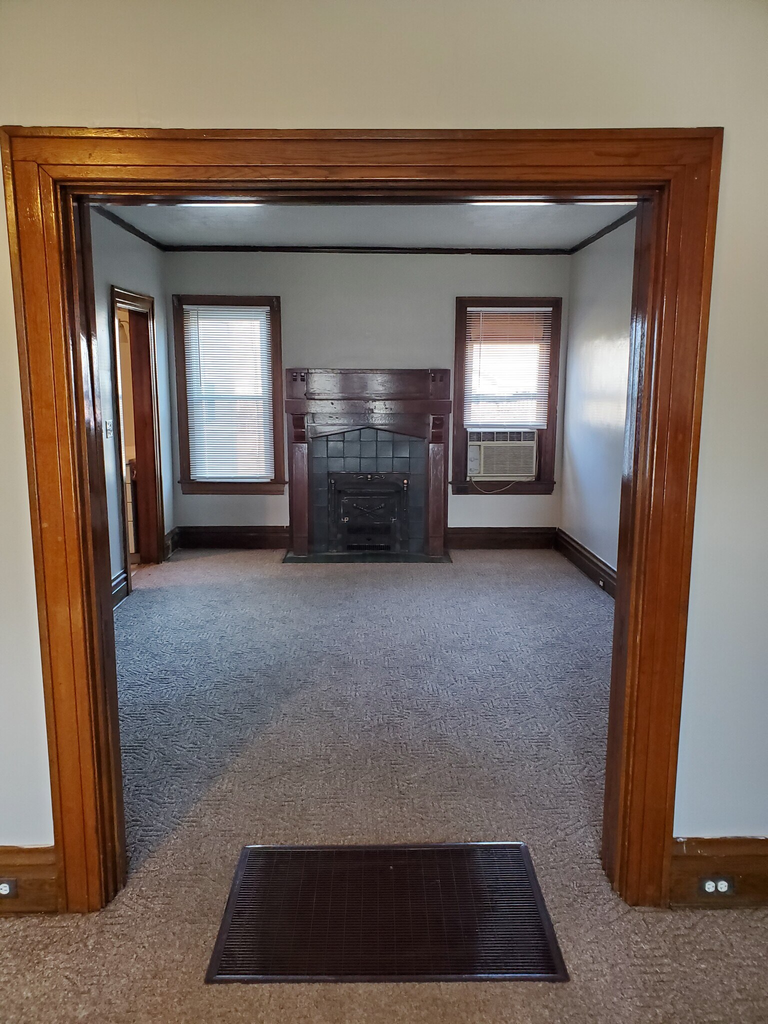 Dining Room - 914 10th St