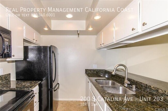 Building Photo - 200 S Catalina Ave