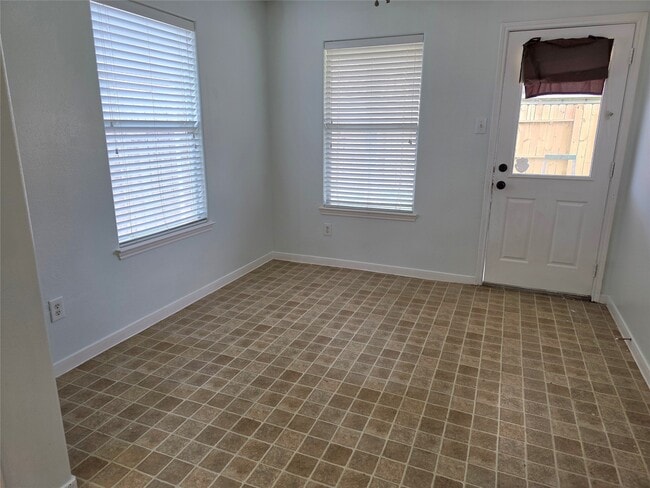 Building Photo - 14411 Groveleigh Ln