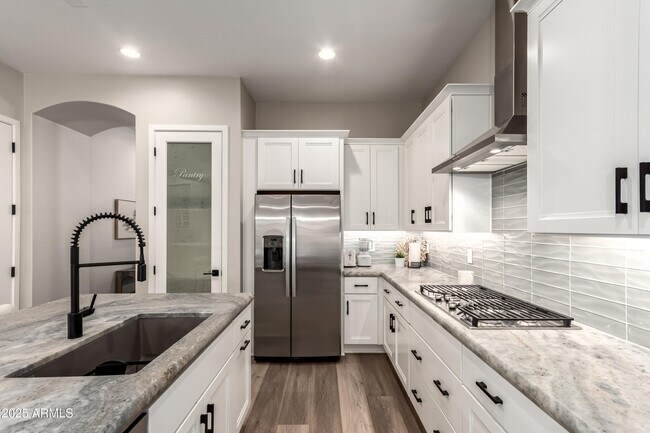 Building Photo - 22433 E Cattle Dr