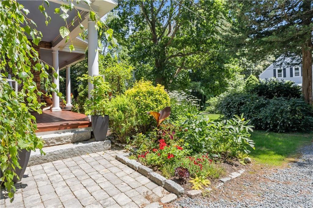 Building Photo - 93 Kickemuit Ave