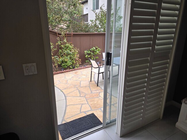 Building Photo - Nicely Updated Three Bedroom Home in Torrey Hills