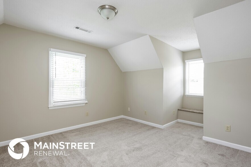 Building Photo - 331 Brookside Ct