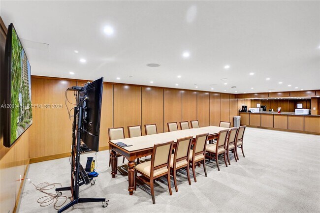 Building Photo - 19667 Turnberry Way