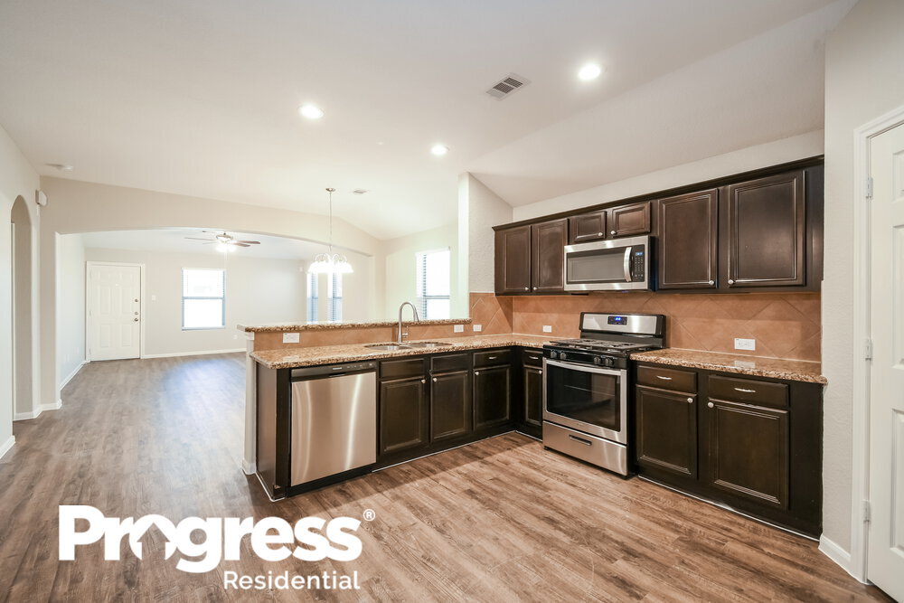 Building Photo - 135 Tonkawa Canyon Dr