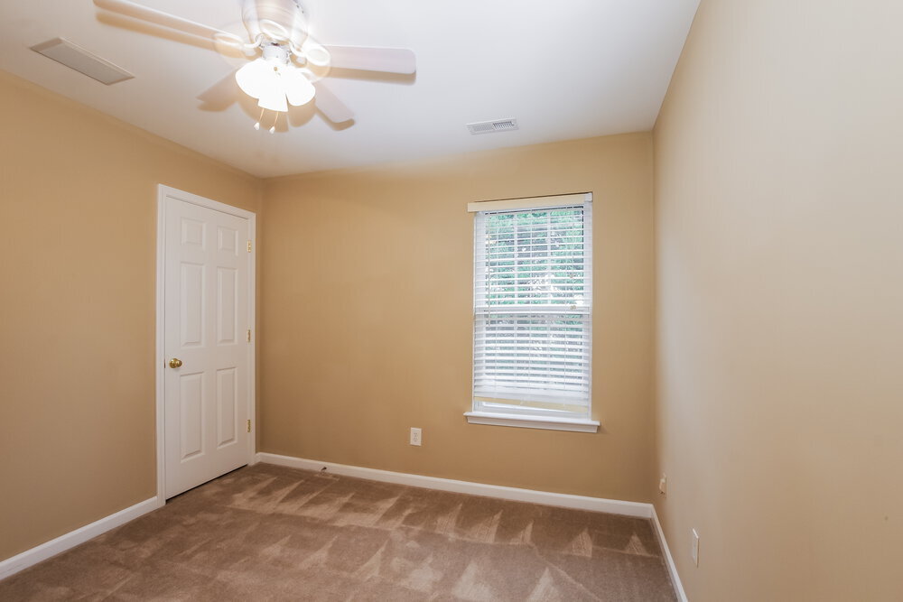 Building Photo - 13138 Planters Row Dr