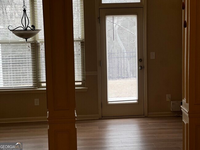 Building Photo - 3702 Brockenhurst Dr