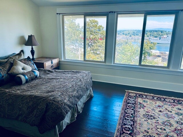 Building Photo - 9750 NW Rosaria Ave