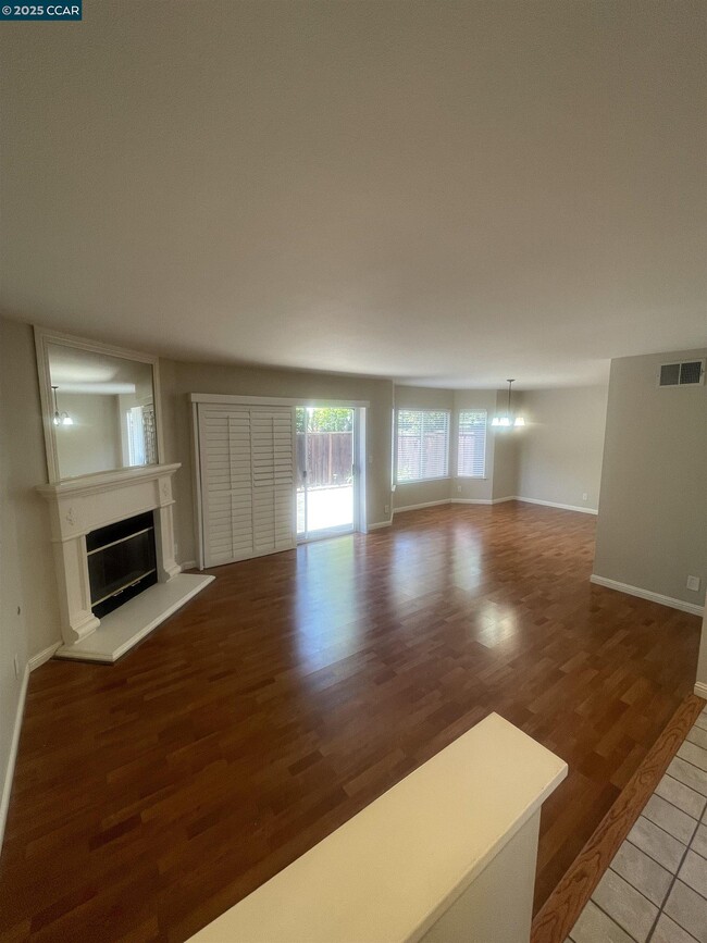 Building Photo - 658 S Blackbrush Ln
