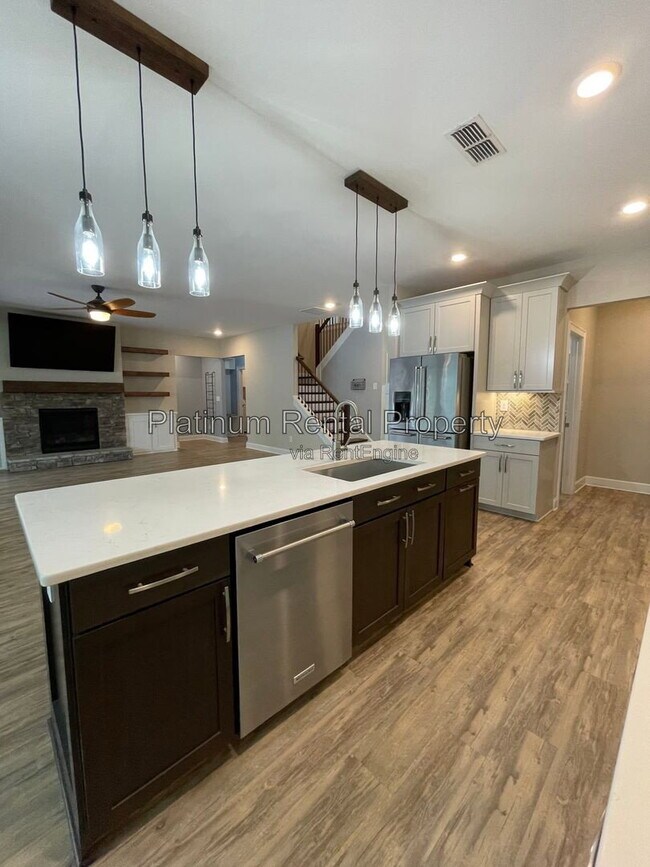 Building Photo - 3215 Summerpoint Crossing