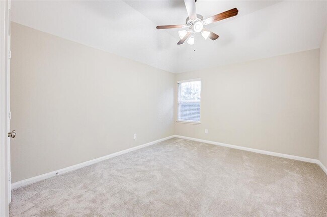 Building Photo - 14017 Northline Lake Dr