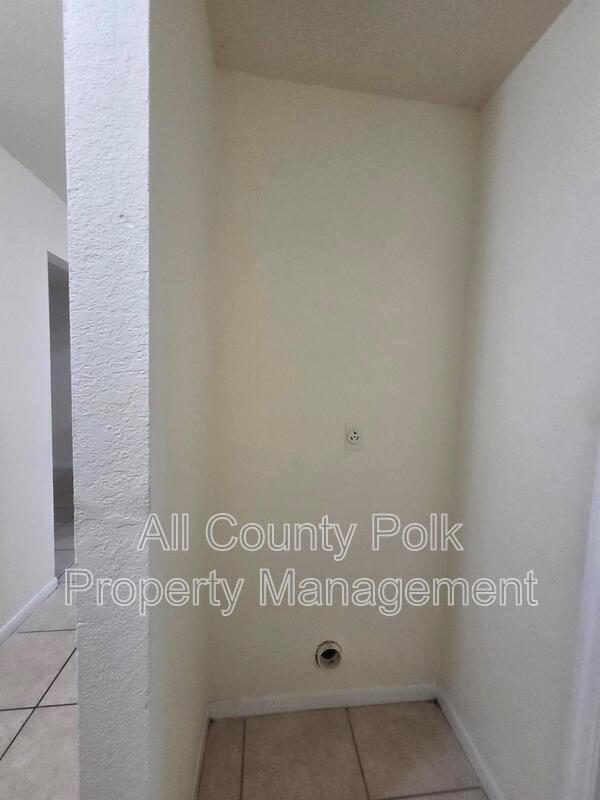Building Photo - 210 Leelon Rd