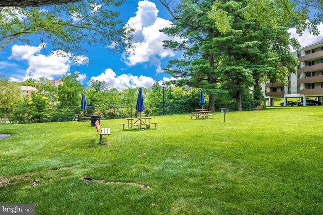 Building Photo - 7505 Democracy Blvd