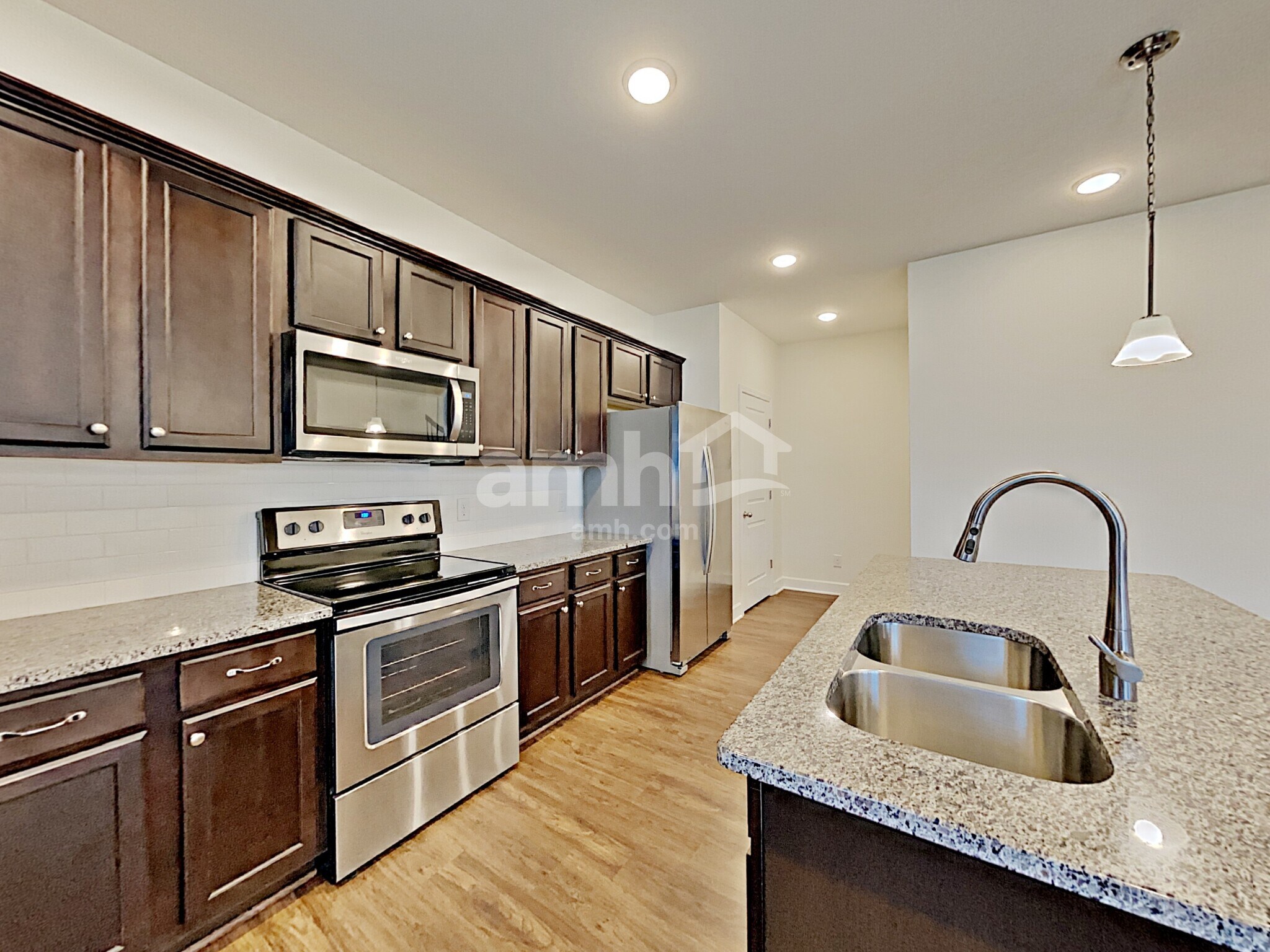 Building Photo - 5258 Lake Maxwell Dr