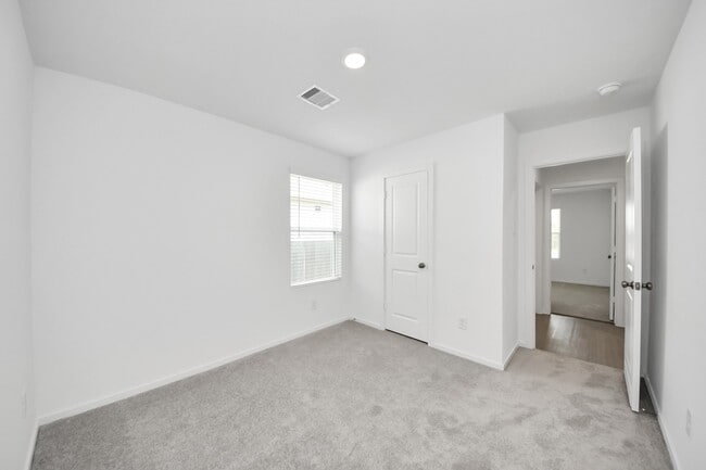 Building Photo - 1314 Charlotte Wy