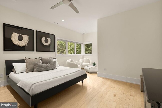 Building Photo - 6309 Bradley Blvd