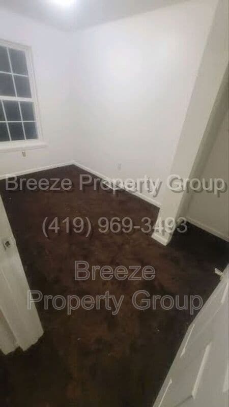 Building Photo - 519 Nova St