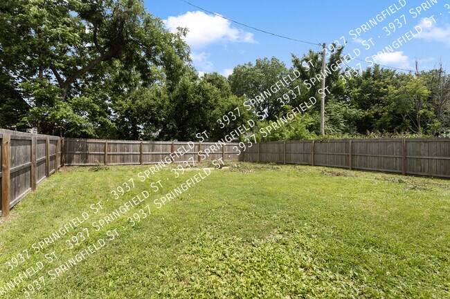 Building Photo - 3937 Springfield St