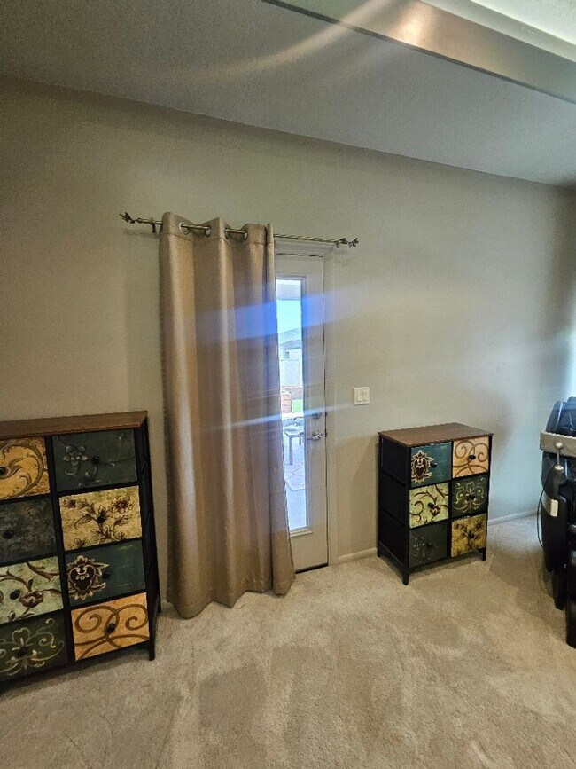 Building Photo - Beautiful Boise Home