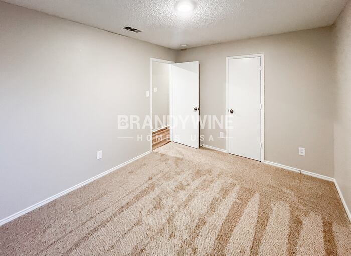 Building Photo - 910 Gable Ave