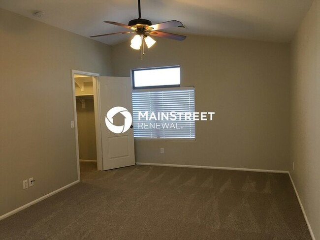Building Photo - 2503 W White Feather Ln