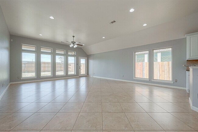 Building Photo - 6015 Hewes Point Ln