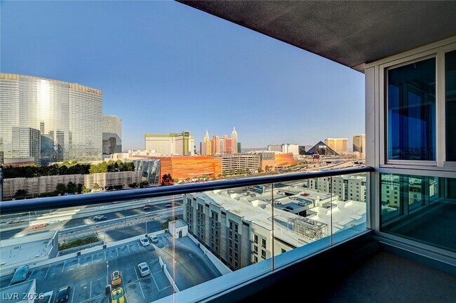 Building Photo - 4575 Dean Martin Dr