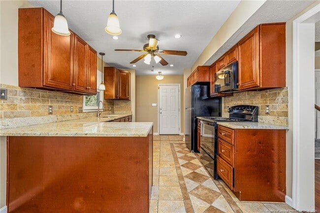 Building Photo - 1583 Winnabow Dr