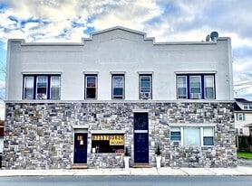 Building Photo - 19 Morris Ave