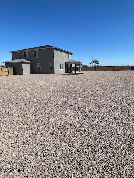 Building Photo - 2085 E Wetleaf Pl