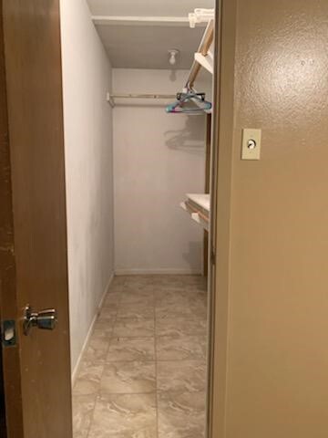 Building Photo - 707 Llano Place