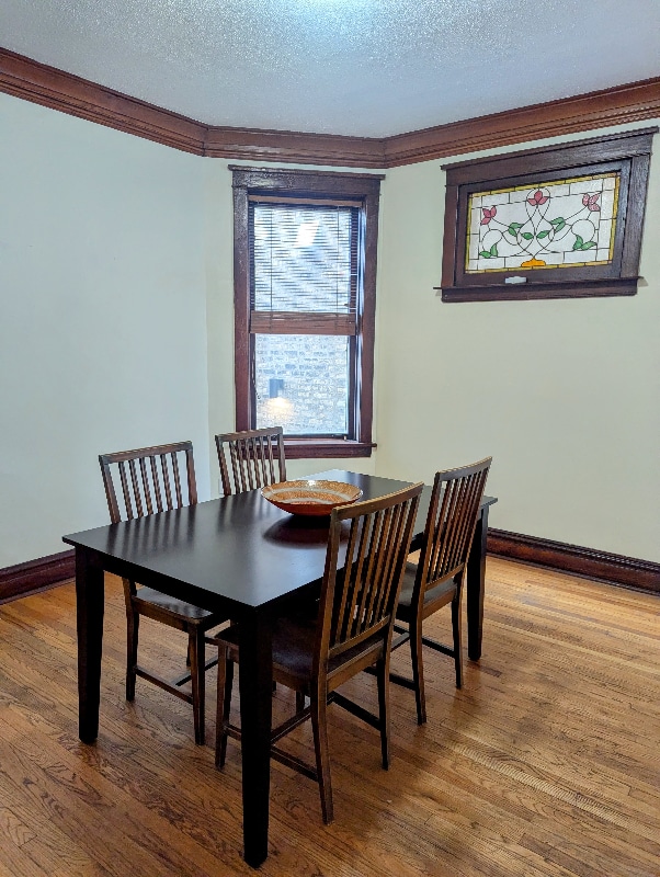 Building Photo - 3619 N Claremont Ave