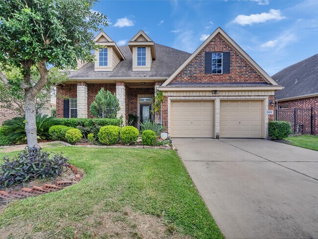 Building Photo - 2819 Lake Villa Dr