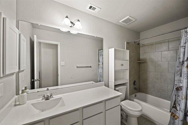 Building Photo - 2110 Artic Loon Dr